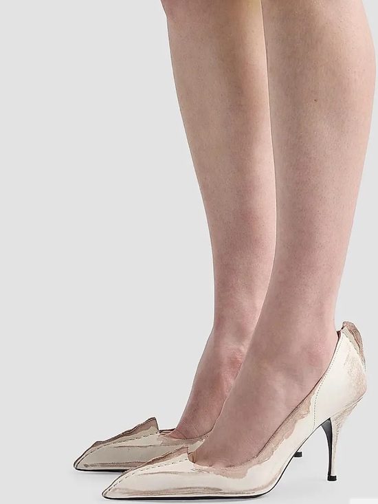 Prada Shoes - Prada

Antiqued Leather Pumps 39
